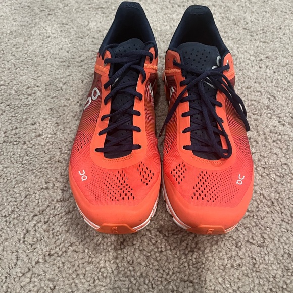 ON Womens Cloud Running Coral Orange & Navy Lightweight Running Shoes, 8.5. - Picture 1 of 8